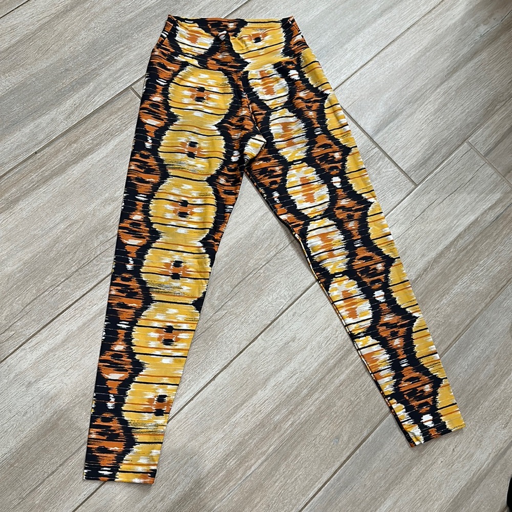 Liquido Yellow and Brown Patterned leggings